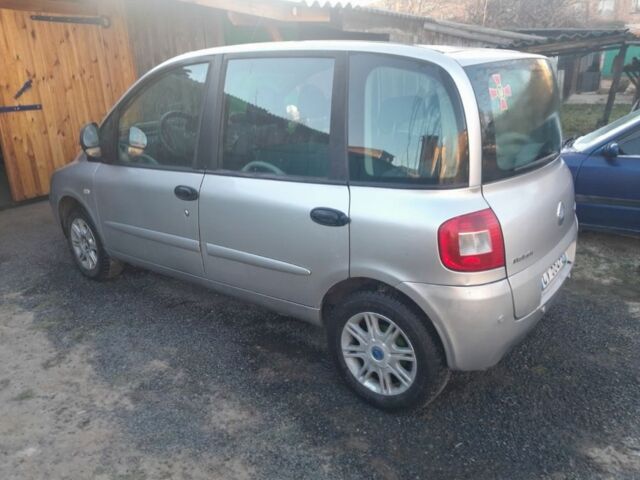 Сірий Фіат Мультіпла, об'ємом двигуна 1.6 л та пробігом 123 тис. км за 1900 $, фото 6 на Automoto.ua