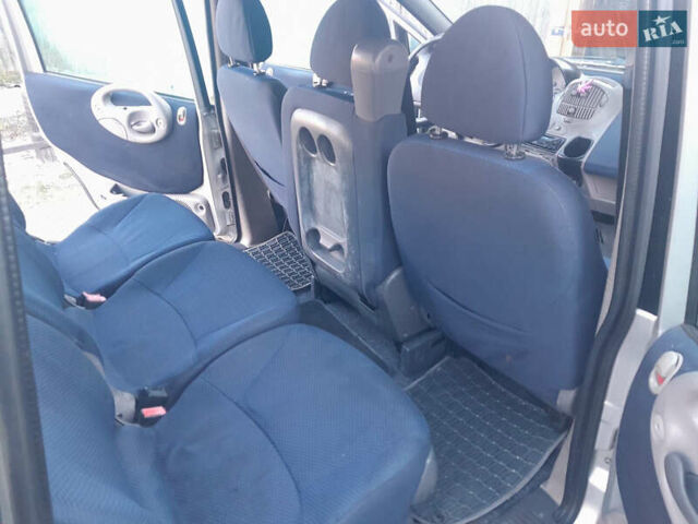 Сірий Фіат Мультіпла, об'ємом двигуна 1.6 л та пробігом 123 тис. км за 1900 $, фото 10 на Automoto.ua