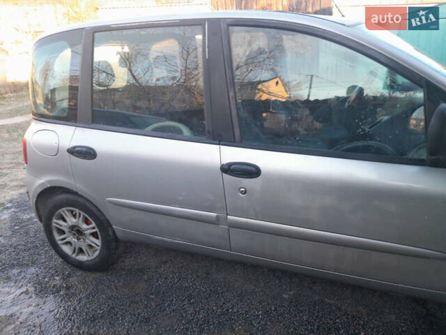 Сірий Фіат Мультіпла, об'ємом двигуна 1.6 л та пробігом 123 тис. км за 1900 $, фото 4 на Automoto.ua