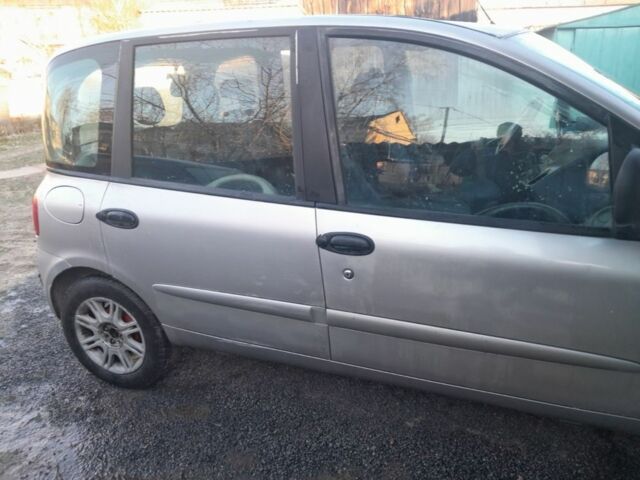 Сірий Фіат Мультіпла, об'ємом двигуна 1.6 л та пробігом 123 тис. км за 1900 $, фото 5 на Automoto.ua