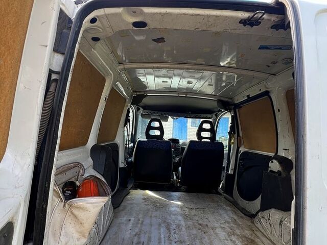 Белый Фиат Добло, объемом двигателя 1.9 л и пробегом 265 тыс. км за 3100 $, фото 6 на Automoto.ua