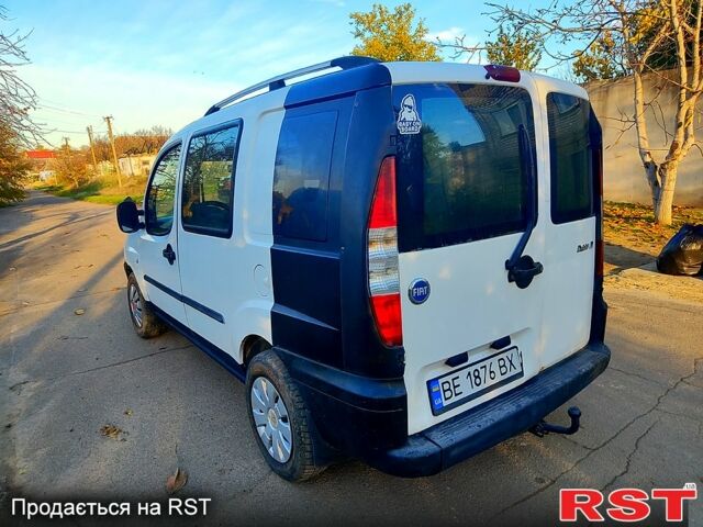 Белый Фиат Добло, объемом двигателя 1.9 л и пробегом 200 тыс. км за 1650 $, фото 5 на Automoto.ua