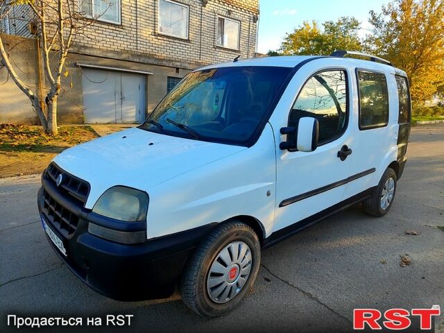 Белый Фиат Добло, объемом двигателя 1.9 л и пробегом 200 тыс. км за 1650 $, фото 6 на Automoto.ua