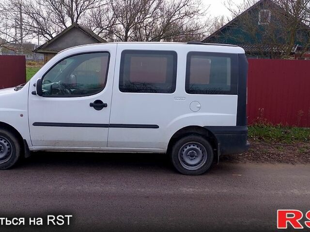 Белый Фиат Добло, объемом двигателя 1.9 л и пробегом 280 тыс. км за 3700 $, фото 7 на Automoto.ua