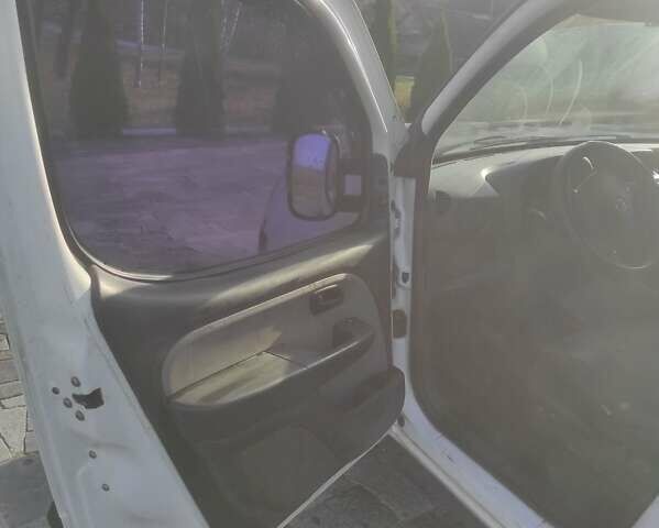 Білий Фіат Добло, об'ємом двигуна 1.3 л та пробігом 325 тис. км за 2500 $, фото 8 на Automoto.ua