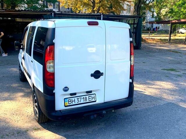Білий Фіат Добло, об'ємом двигуна 1.3 л та пробігом 318 тис. км за 4500 $, фото 2 на Automoto.ua