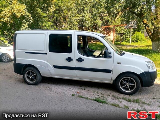 Білий Фіат Добло, об'ємом двигуна 1.9 л та пробігом 260 тис. км за 4800 $, фото 1 на Automoto.ua