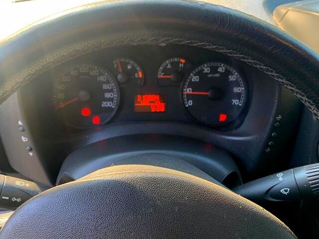 Білий Фіат Добло, об'ємом двигуна 1.3 л та пробігом 318 тис. км за 4500 $, фото 5 на Automoto.ua