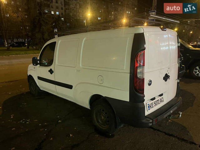 Белый Фиат Добло, объемом двигателя 1.91 л и пробегом 200 тыс. км за 3300 $, фото 6 на Automoto.ua