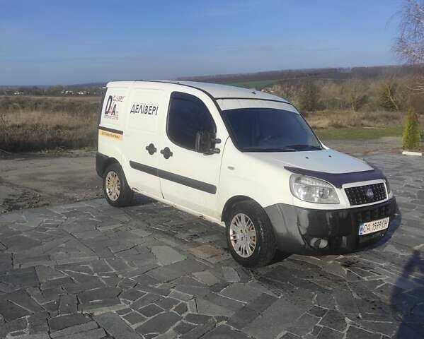Білий Фіат Добло, об'ємом двигуна 1.3 л та пробігом 325 тис. км за 2500 $, фото 2 на Automoto.ua