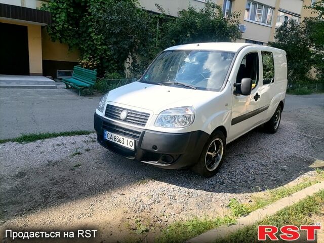 Білий Фіат Добло, об'ємом двигуна 1.9 л та пробігом 260 тис. км за 4800 $, фото 6 на Automoto.ua