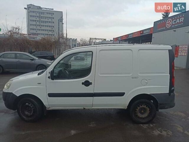 Білий Фіат Добло, об'ємом двигуна 1.9 л та пробігом 268 тис. км за 3000 $, фото 6 на Automoto.ua