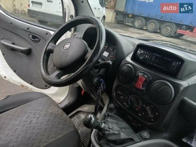 Белый Фиат Добло, объемом двигателя 1.37 л и пробегом 320 тыс. км за 3000 $, фото 7 на Automoto.ua