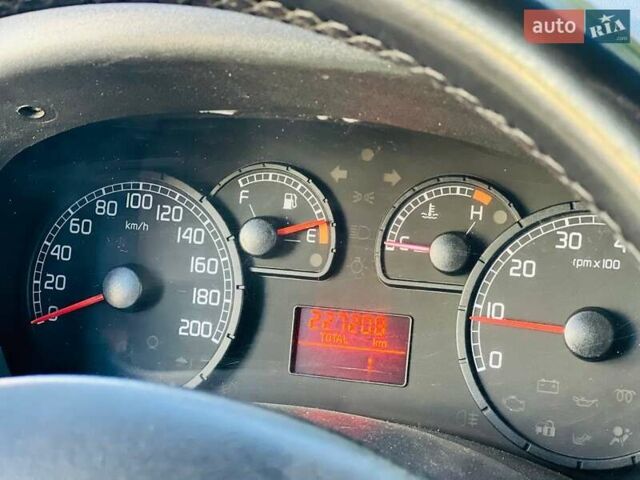 Белый Фиат Добло, объемом двигателя 1.4 л и пробегом 280 тыс. км за 3300 $, фото 3 на Automoto.ua