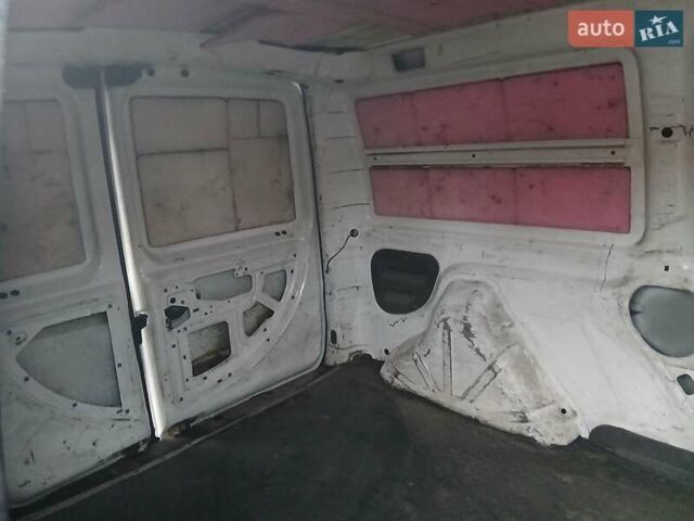 Белый Фиат Добло, объемом двигателя 1.37 л и пробегом 320 тыс. км за 3000 $, фото 5 на Automoto.ua