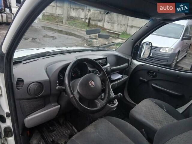 Белый Фиат Добло, объемом двигателя 1.37 л и пробегом 320 тыс. км за 3000 $, фото 8 на Automoto.ua