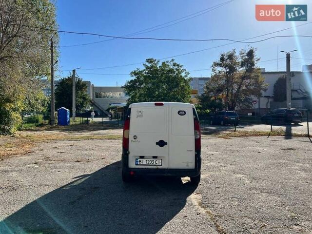 Белый Фиат Добло, объемом двигателя 1.4 л и пробегом 280 тыс. км за 3300 $, фото 13 на Automoto.ua