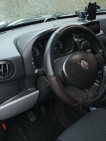 Білий Фіат Добло, об'ємом двигуна 1.4 л та пробігом 364 тис. км за 3800 $, фото 11 на Automoto.ua