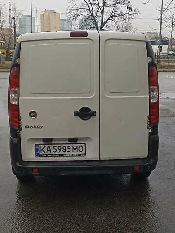 Білий Фіат Добло, об'ємом двигуна 1.4 л та пробігом 364 тис. км за 3800 $, фото 3 на Automoto.ua