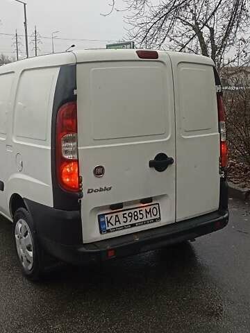 Білий Фіат Добло, об'ємом двигуна 1.4 л та пробігом 364 тис. км за 3800 $, фото 8 на Automoto.ua