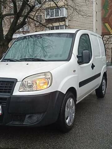 Білий Фіат Добло, об'ємом двигуна 1.4 л та пробігом 364 тис. км за 3800 $, фото 16 на Automoto.ua