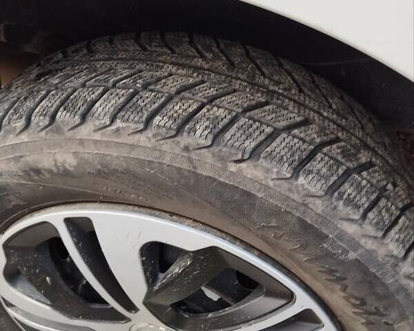 Белый Фиат Добло, объемом двигателя 1.4 л и пробегом 348 тыс. км за 3500 $, фото 1 на Automoto.ua