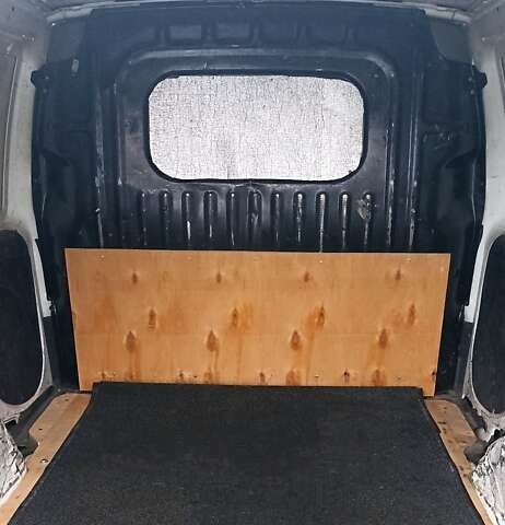 Білий Фіат Добло, об'ємом двигуна 1.4 л та пробігом 364 тис. км за 3800 $, фото 14 на Automoto.ua