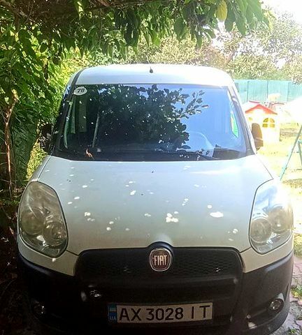 Білий Фіат Добло, об'ємом двигуна 1.2 л та пробігом 280 тис. км за 5850 $, фото 4 на Automoto.ua