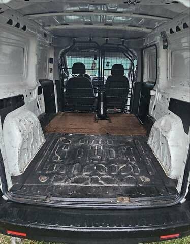 Белый Фиат Добло, объемом двигателя 1.6 л и пробегом 230 тыс. км за 5600 $, фото 10 на Automoto.ua