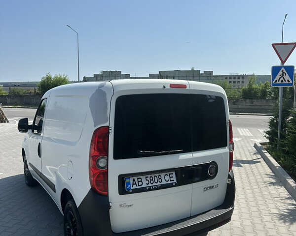 Белый Фиат Добло, объемом двигателя 1.3 л и пробегом 325 тыс. км за 6700 $, фото 6 на Automoto.ua
