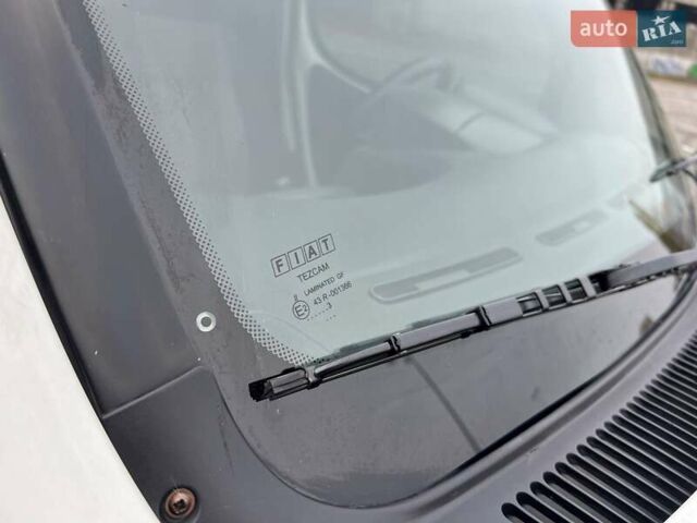 Белый Фиат Добло, объемом двигателя 1.4 л и пробегом 138 тыс. км за 5300 $, фото 9 на Automoto.ua