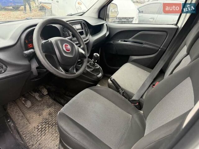 Білий Фіат Добло, об'ємом двигуна 1.37 л та пробігом 211 тис. км за 4999 $, фото 11 на Automoto.ua