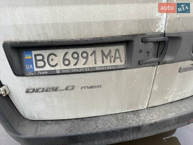 Білий Фіат Добло, об'ємом двигуна 1.37 л та пробігом 211 тис. км за 4999 $, фото 4 на Automoto.ua