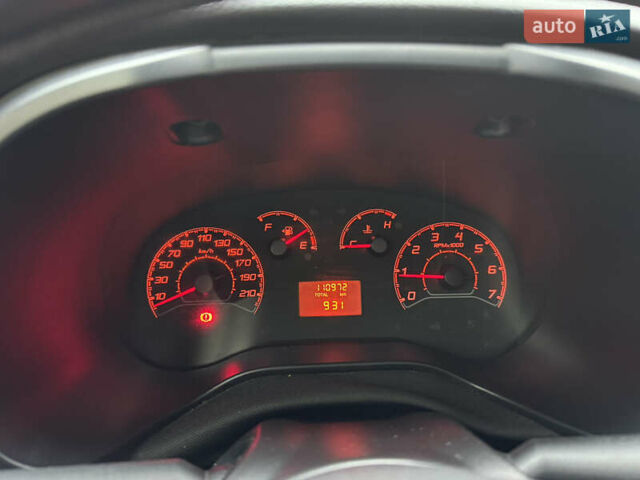 Білий Фіат Добло, об'ємом двигуна 1.25 л та пробігом 111 тис. км за 9500 $, фото 18 на Automoto.ua
