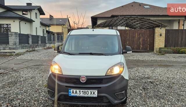 Белый Фиат Добло, объемом двигателя 1.37 л и пробегом 176 тыс. км за 6900 $, фото 1 на Automoto.ua