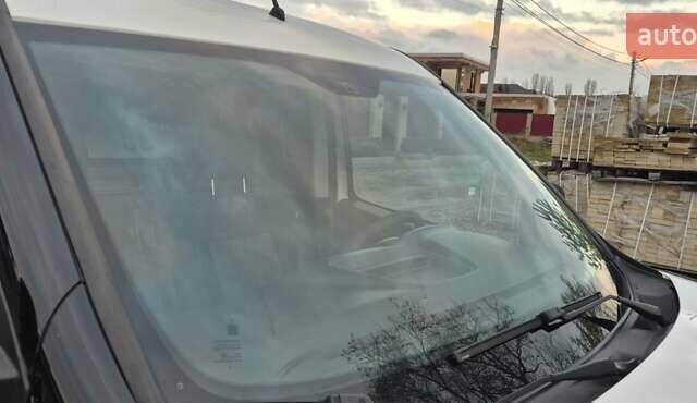 Белый Фиат Добло, объемом двигателя 1.37 л и пробегом 176 тыс. км за 6900 $, фото 2 на Automoto.ua