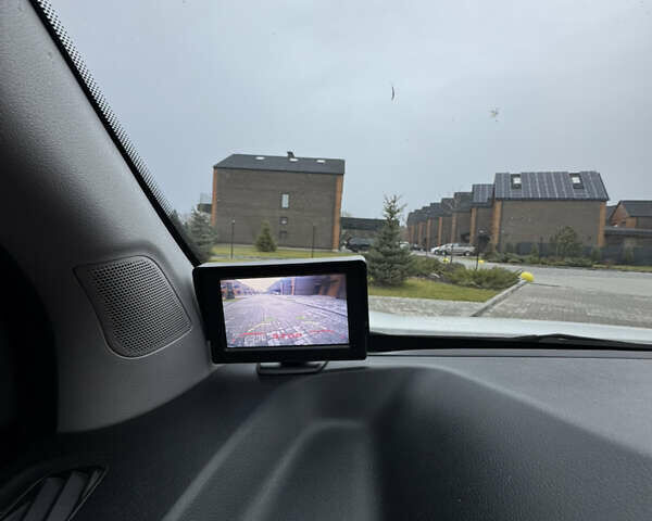 Білий Фіат Добло, об'ємом двигуна 1.25 л та пробігом 111 тис. км за 9500 $, фото 10 на Automoto.ua