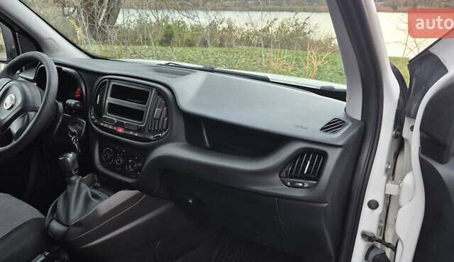 Белый Фиат Добло, объемом двигателя 1.37 л и пробегом 176 тыс. км за 6900 $, фото 18 на Automoto.ua