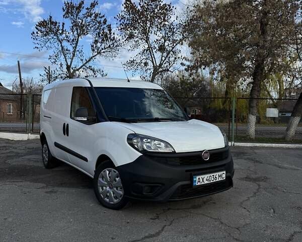 Белый Фиат Добло, объемом двигателя 1.6 л и пробегом 85 тыс. км за 14200 $, фото 7 на Automoto.ua