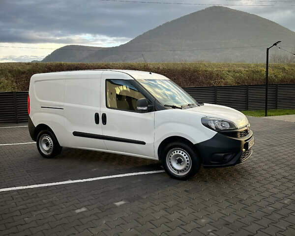 Белый Фиат Добло, объемом двигателя 1.37 л и пробегом 15 тыс. км за 14900 $, фото 5 на Automoto.ua