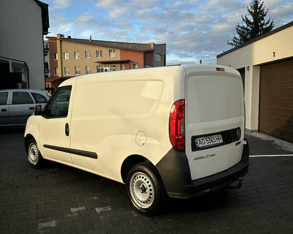 Белый Фиат Добло, объемом двигателя 1.37 л и пробегом 15 тыс. км за 14900 $, фото 2 на Automoto.ua