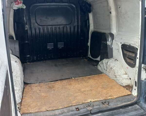 Білий Фіат Добло, об'ємом двигуна 1.4 л та пробігом 296 тис. км за 2900 $, фото 11 на Automoto.ua