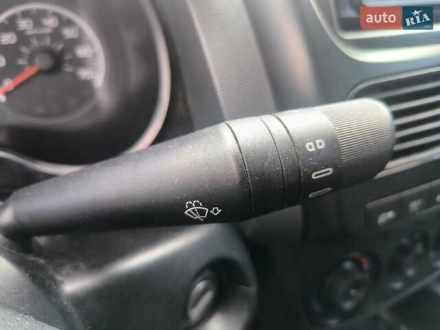 Белый Фиат Добло, объемом двигателя 1.37 л и пробегом 299 тыс. км за 4590 $, фото 18 на Automoto.ua