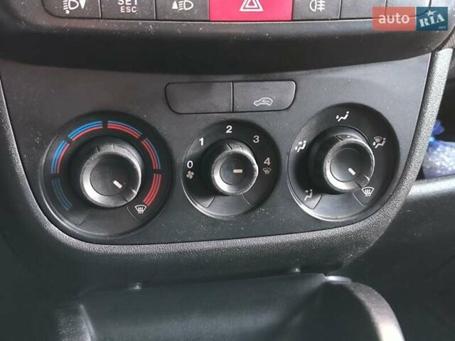 Белый Фиат Добло, объемом двигателя 1.37 л и пробегом 299 тыс. км за 4590 $, фото 14 на Automoto.ua