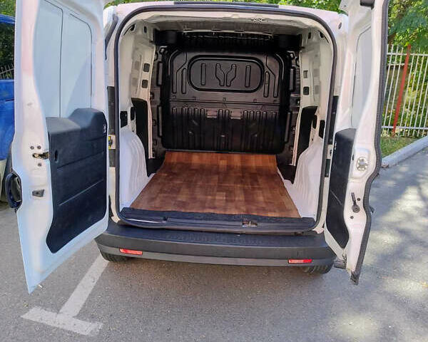 Білий Фіат Добло, об'ємом двигуна 1.25 л та пробігом 133 тис. км за 6000 $, фото 11 на Automoto.ua