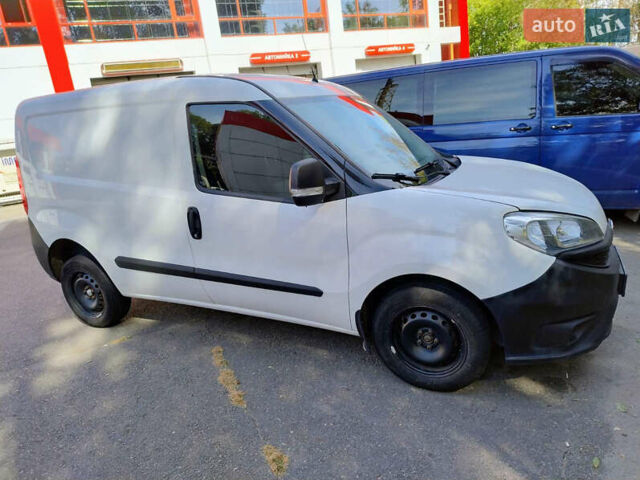 Білий Фіат Добло, об'ємом двигуна 1.25 л та пробігом 133 тис. км за 6000 $, фото 4 на Automoto.ua