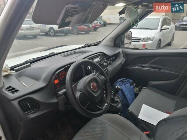 Белый Фиат Добло, объемом двигателя 1.25 л и пробегом 214 тыс. км за 8600 $, фото 17 на Automoto.ua
