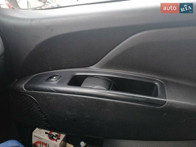 Белый Фиат Добло, объемом двигателя 1.25 л и пробегом 214 тыс. км за 8600 $, фото 14 на Automoto.ua