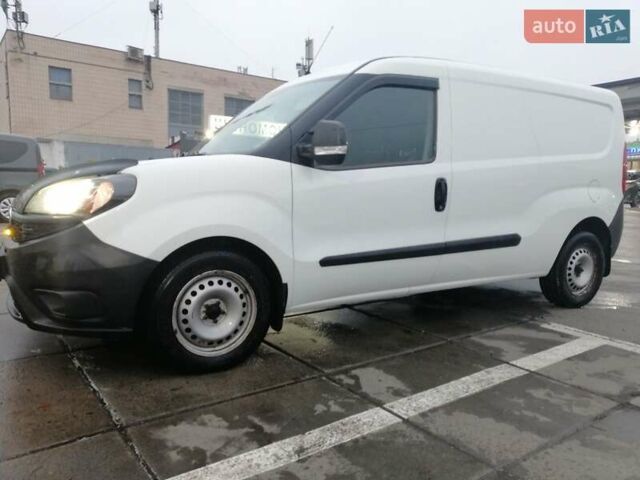 Белый Фиат Добло, объемом двигателя 1.25 л и пробегом 214 тыс. км за 8600 $, фото 13 на Automoto.ua