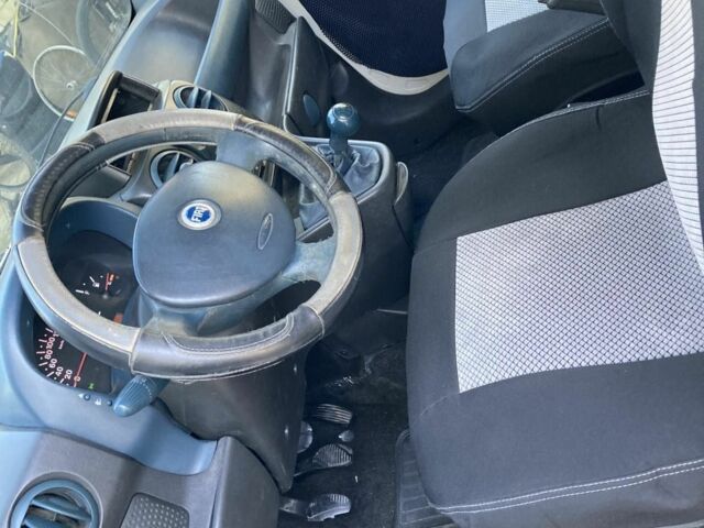 Белый Фиат Добло, объемом двигателя 1.9 л и пробегом 235 тыс. км за 2600 $, фото 5 на Automoto.ua